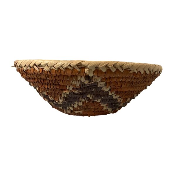 Vintage Small Hand Woven Star Coil Basket Bowl Round Natural Grass - Picture 5 of 7